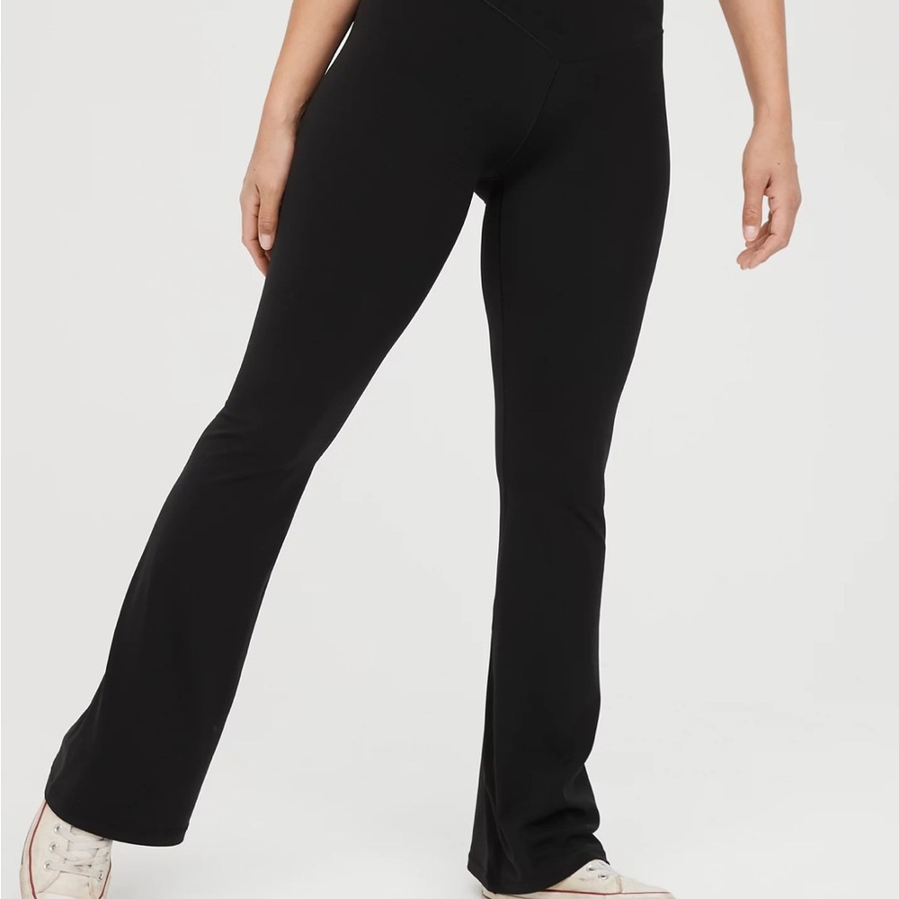 OFFLINE By Aerie Real Me High Waisted Crossover Flare Legging
